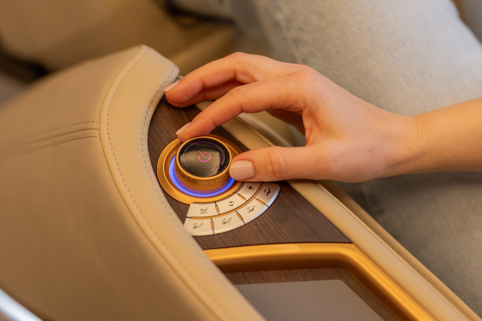 Ajusta la intensidad con el Joystick 4D