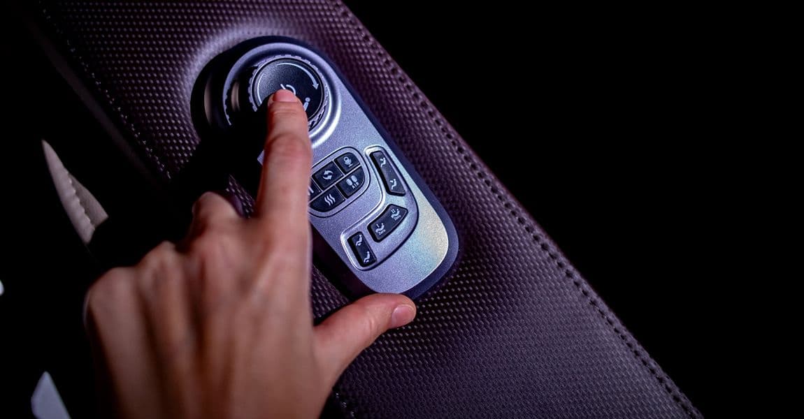 Joystick Gravitación Cero y botones para control